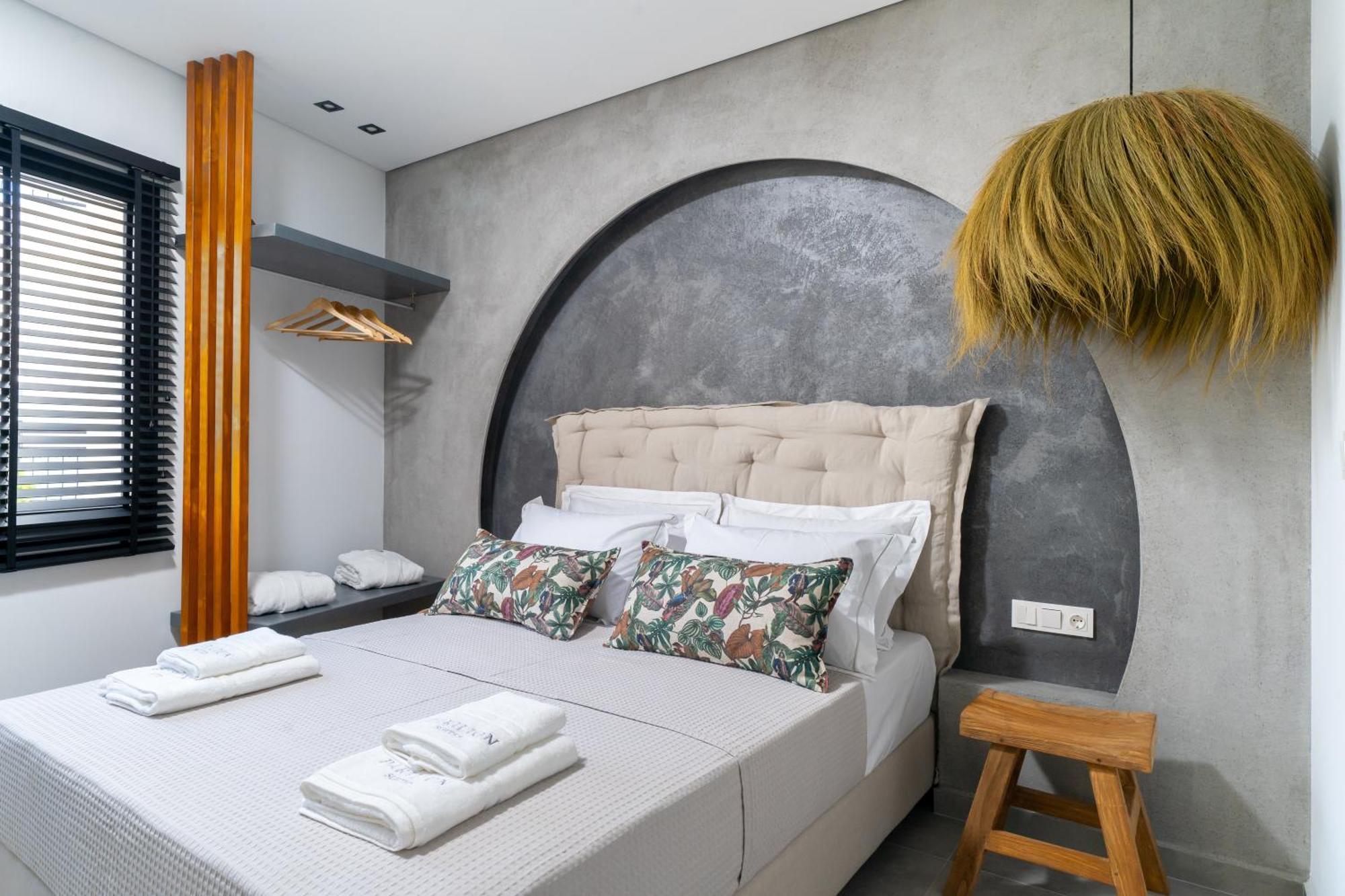 Parilion Suites โปตอส ภายนอก รูปภาพ
